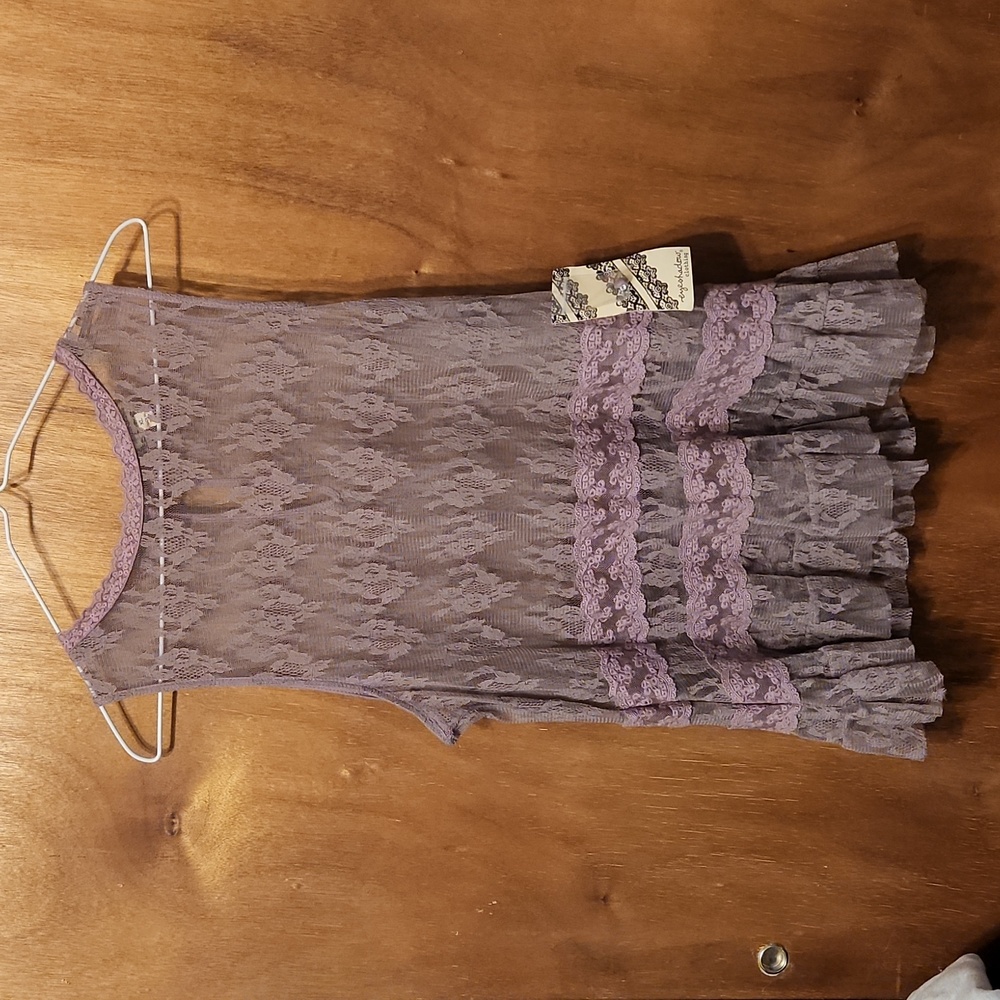 Eyeshadow clothing dusty Lavender button back top XL